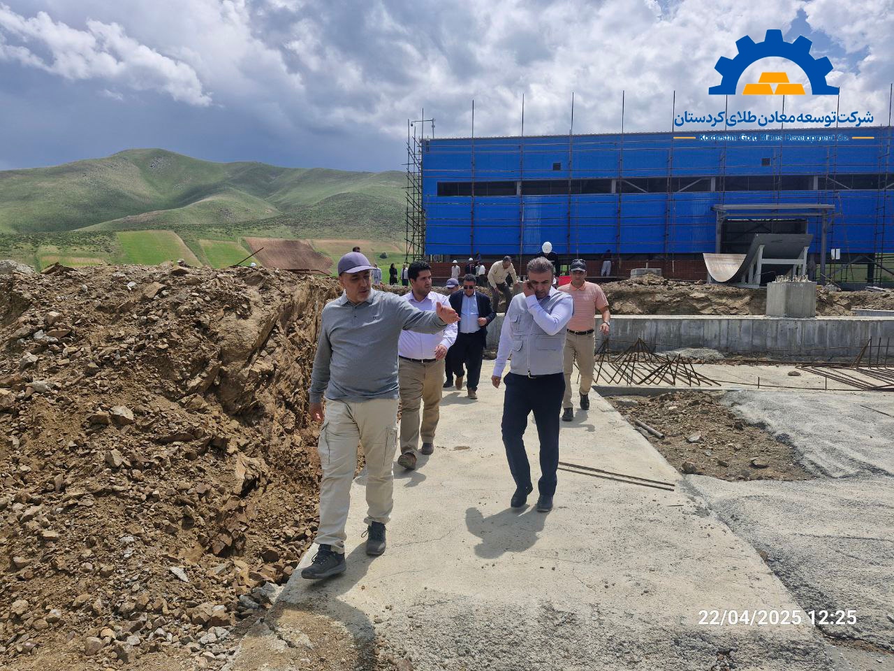 Visit of the Deputy of Mining and Mine Development of Sadr Tamin Holding to the construction project of the Saqqez gold extraction plant and the preparation of the Qolqoleh gold mine.